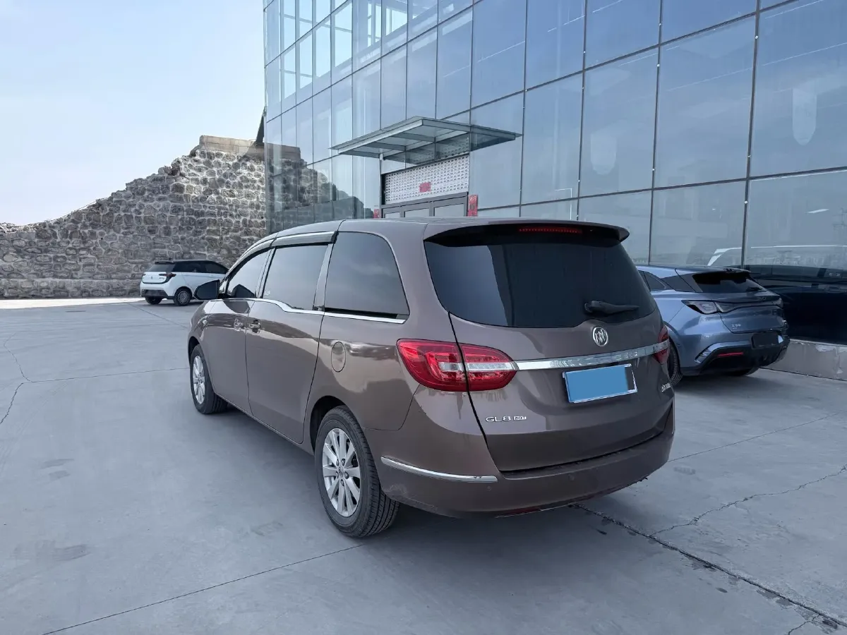 2018 Buick GL8 2.0T 260HP L4 6AT,autocango,china used car exporter,china ev exporter,chinese used car exporter,chinese used ev exporter
