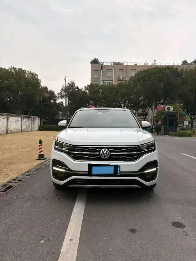 2021 Volkswagen Tayron 2.0T 220HP L4 7DCT,autocango,china used car exporter,china ev exporter,chinese used car exporter,chinese used ev exporter