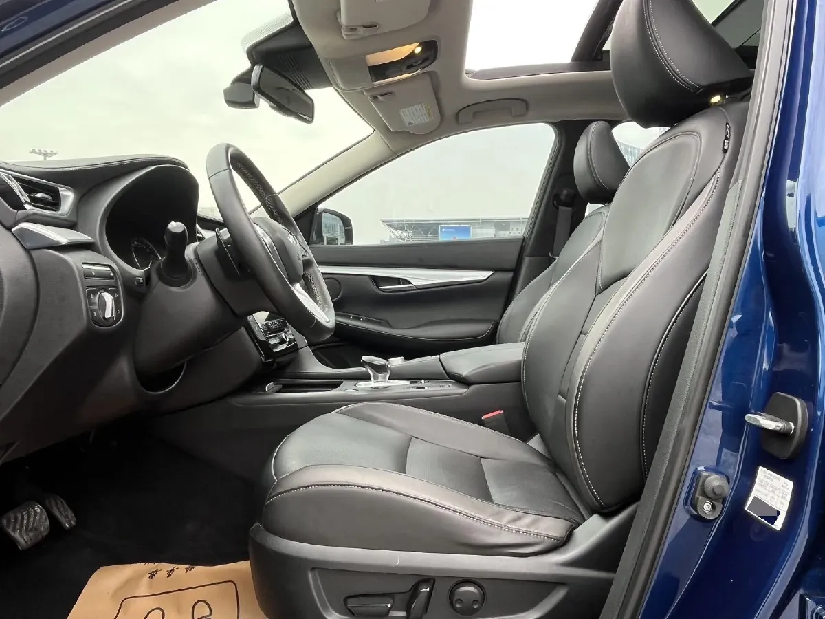 2018 Mitsubishi Pajero 3.0L 174HP V6 5AT,autocango,china used car exporter,china ev exporter,chinese used car exporter,chinese used ev exporter