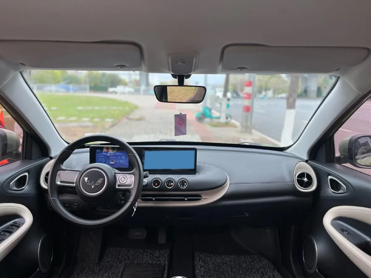 2023 WuLing BinGuo BEV 31.9KWH,autocango,china used car exporter,china ev exporter,chinese used car exporter,chinese used ev exporter