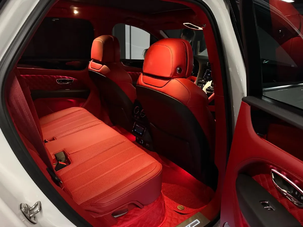 2021 Bentley Bentayga 3.0T 340HP V6 8AT PHEV 17.3KWH,autocango,china used car exporter,china ev exporter,chinese used car exporter,chinese used ev exporter