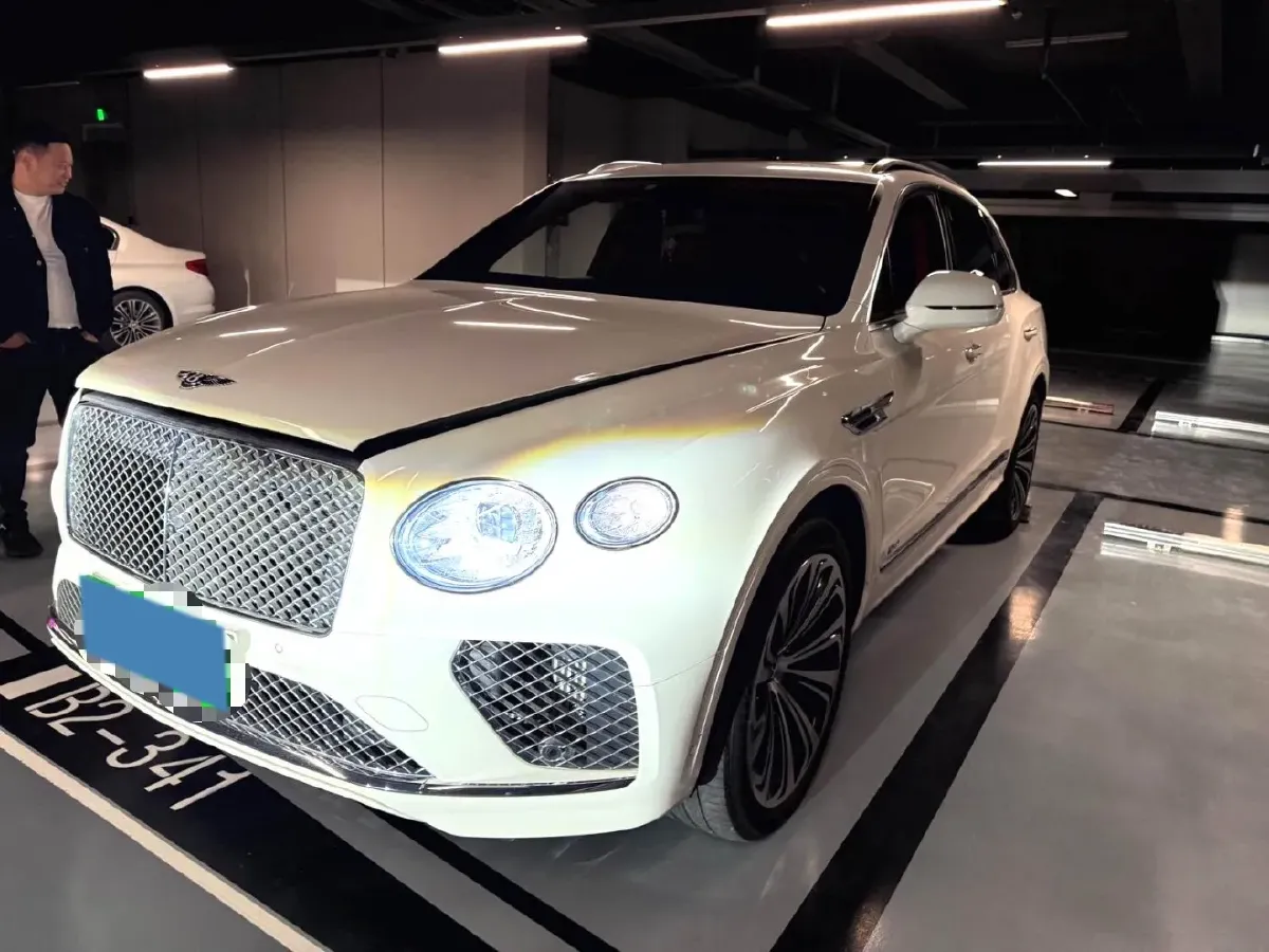 2021 Bentley Bentayga 3.0T 340HP V6 8AT PHEV 17.3KWH,autocango,china used car exporter,china ev exporter,chinese used car exporter,chinese used ev exporter