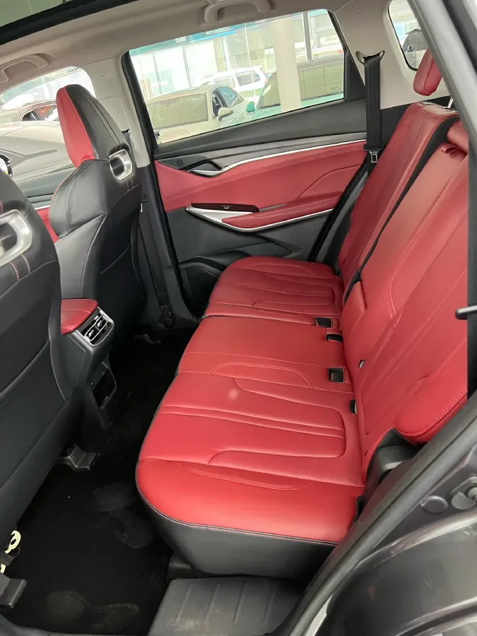 2020 ChangAn CS75 Plus 2.0T 233HP L4 8AT,autocango,china used car exporter,china ev exporter,chinese used car exporter,chinese used ev exporter