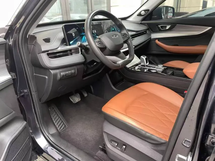 2021 Chery Tiggo 8 Plus 1.6T 197HP L4 7DCT,autocango,china used car exporter,china ev exporter,chinese used car exporter,chinese used ev exporter