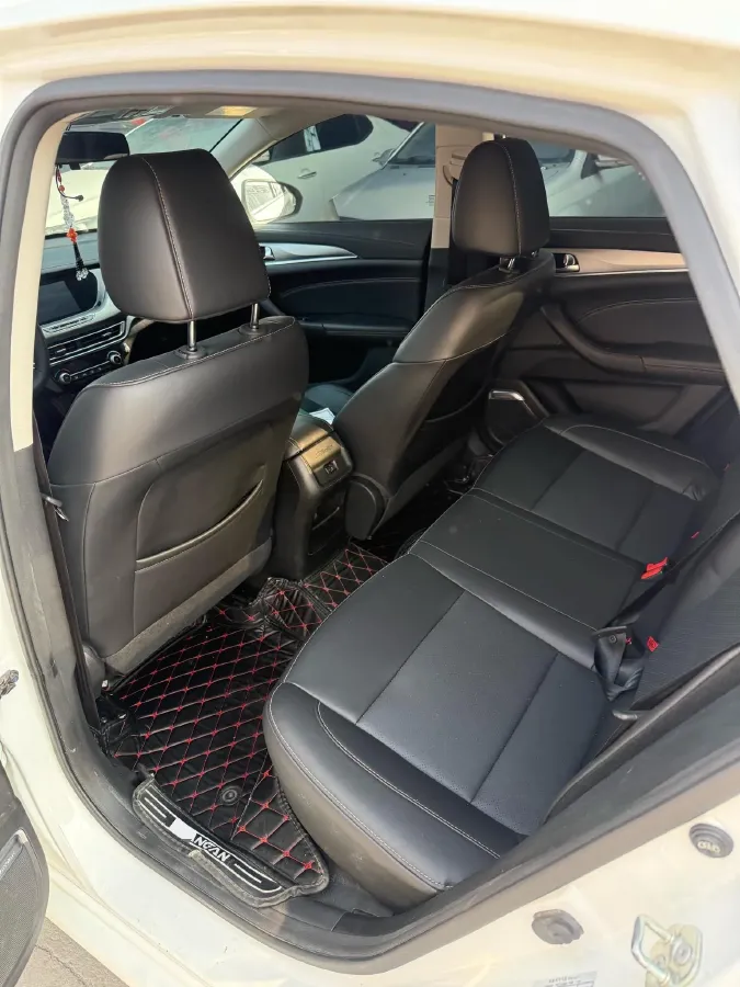 2019 ChangAn Eado 1.6L 128HP L4 5MT,autocango,china used car exporter,china ev exporter,chinese used car exporter,chinese used ev exporter