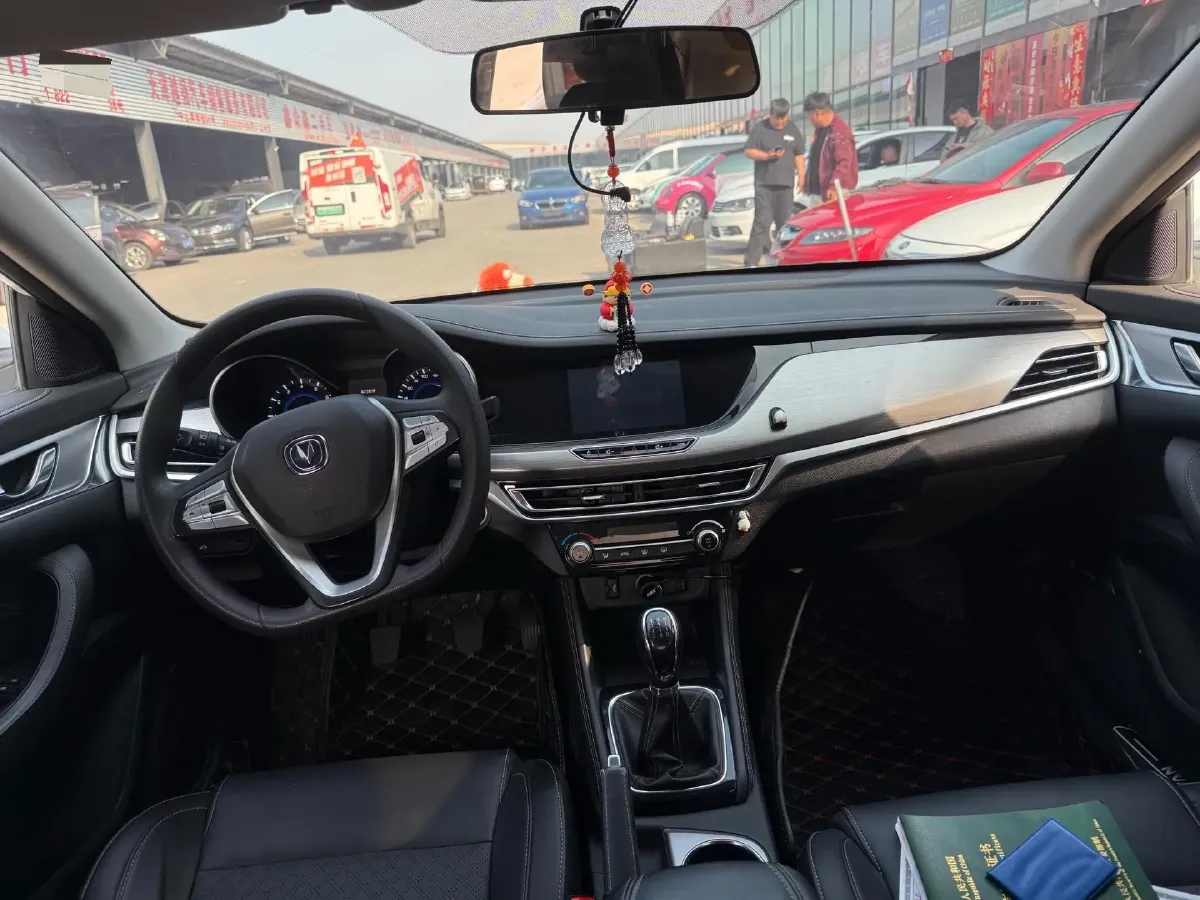 2019 ChangAn Eado 1.6L 128HP L4 5MT,autocango,china used car exporter,china ev exporter,chinese used car exporter,chinese used ev exporter