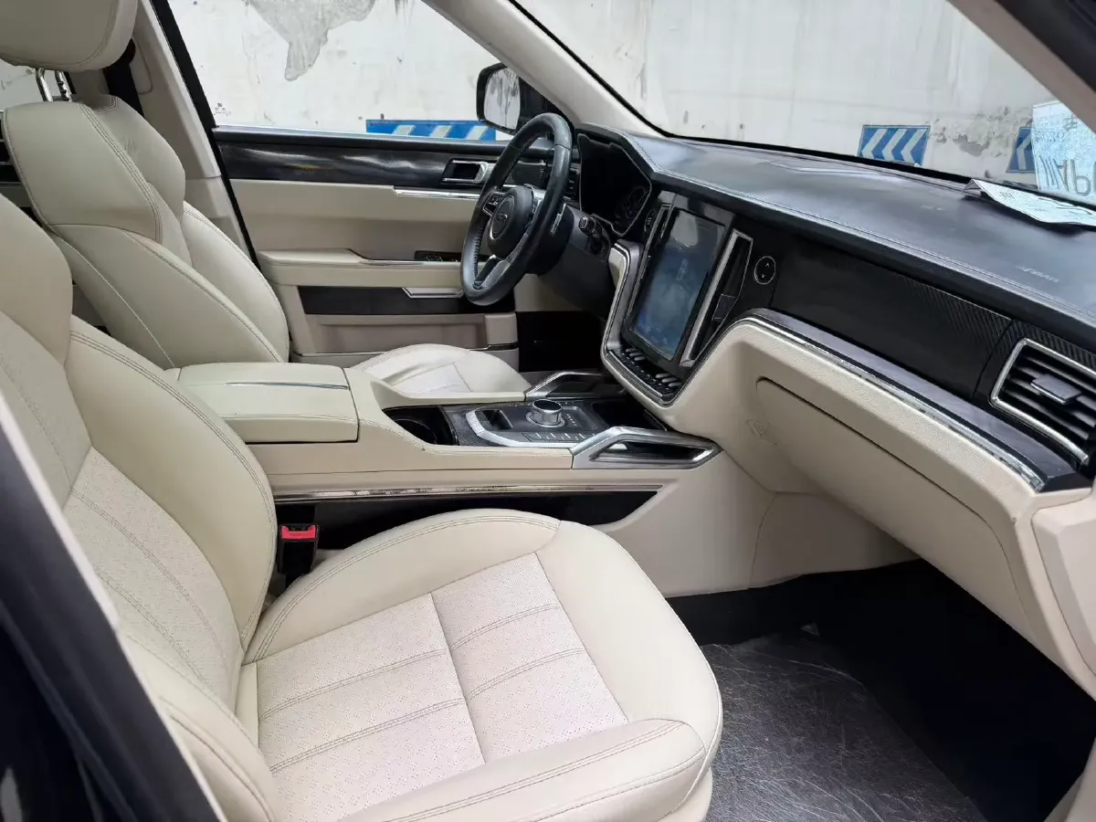 2017 Zotye T700 1.8T 177HP L4 6DCT,autocango,china used car exporter,china ev exporter,chinese used car exporter,chinese used ev exporter