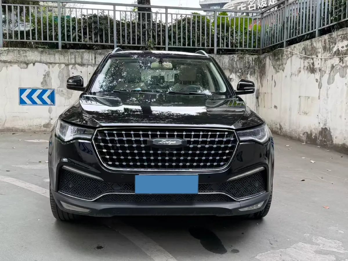 2017 Zotye T700 1.8T 177HP L4 6DCT,autocango,china used car exporter,china ev exporter,chinese used car exporter,chinese used ev exporter