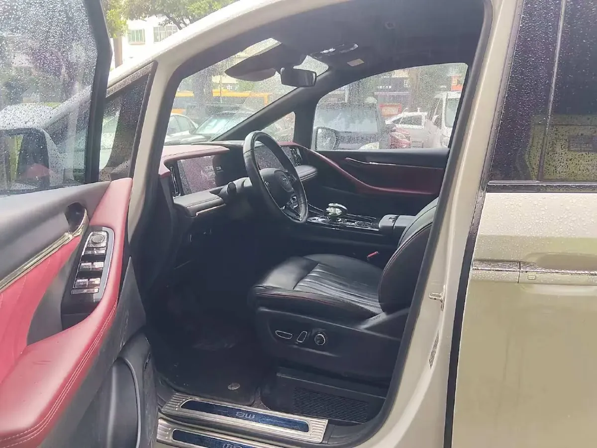 2023 GAC Trumpchi M8 2.0T 252HP L4 8AT,autocango,china used car exporter,china ev exporter,chinese used car exporter,chinese used ev exporter