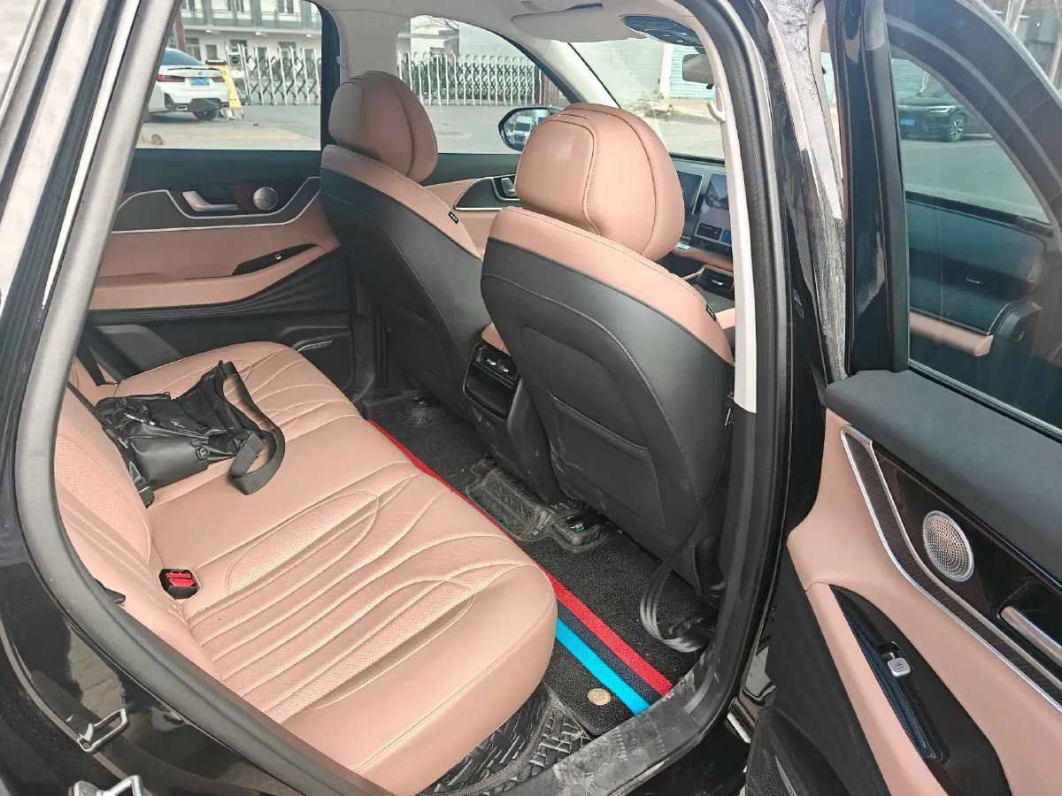 2024 Chery Tiggo8L 2.0T 254HP L4 8AT,autocango,china used car exporter,china ev exporter,chinese used car exporter,chinese used ev exporter