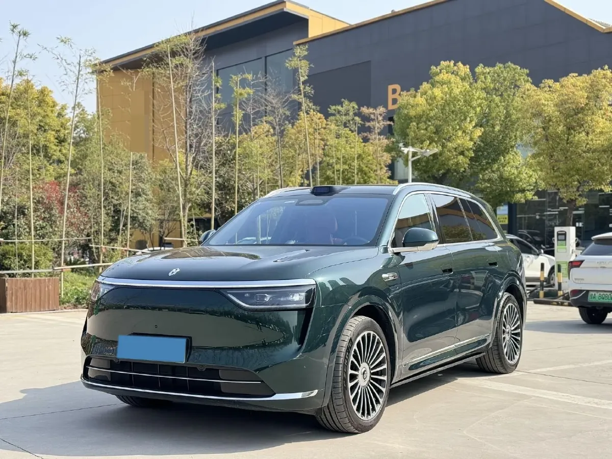 2025 AITO AITO M8 REEV 160HP REEV 53.4KWH,autocango,china used car exporter,china ev exporter,chinese used car exporter,chinese used ev exporter