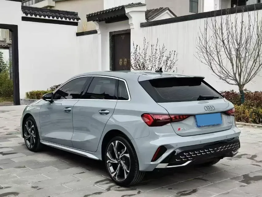 2025 Audi A3 1.5T 160HP L4 7DCT,autocango,china used car exporter,china ev exporter,chinese used car exporter,chinese used ev exporter