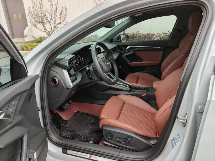 2025 Audi A3 1.5T 160HP L4 7DCT,autocango,china used car exporter,china ev exporter,chinese used car exporter,chinese used ev exporter