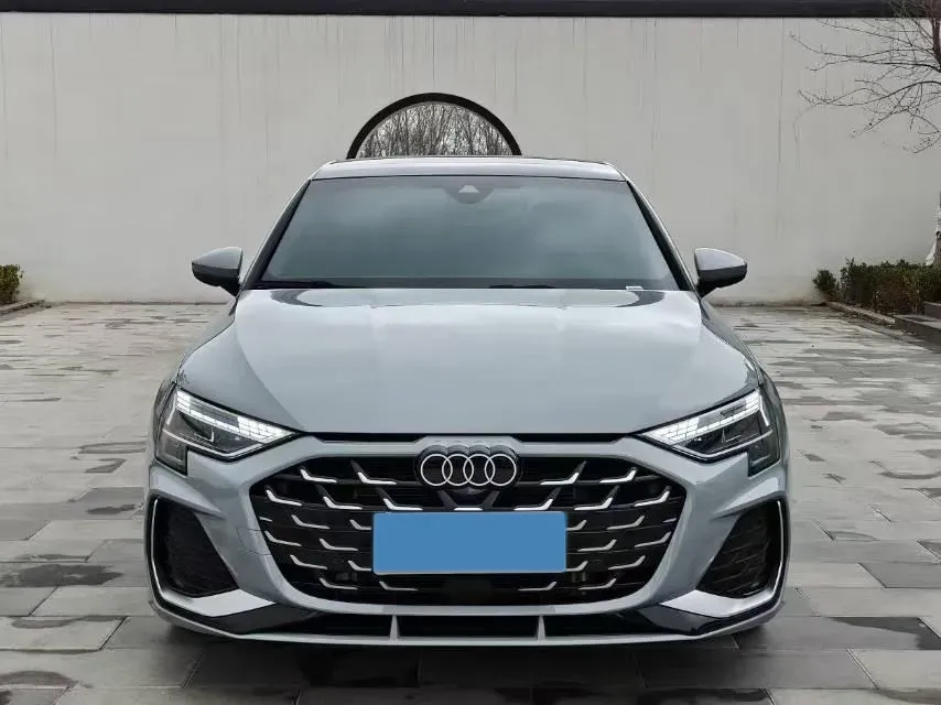 2025 Audi A3 1.5T 160HP L4 7DCT,autocango,china used car exporter,china ev exporter,chinese used car exporter,chinese used ev exporter