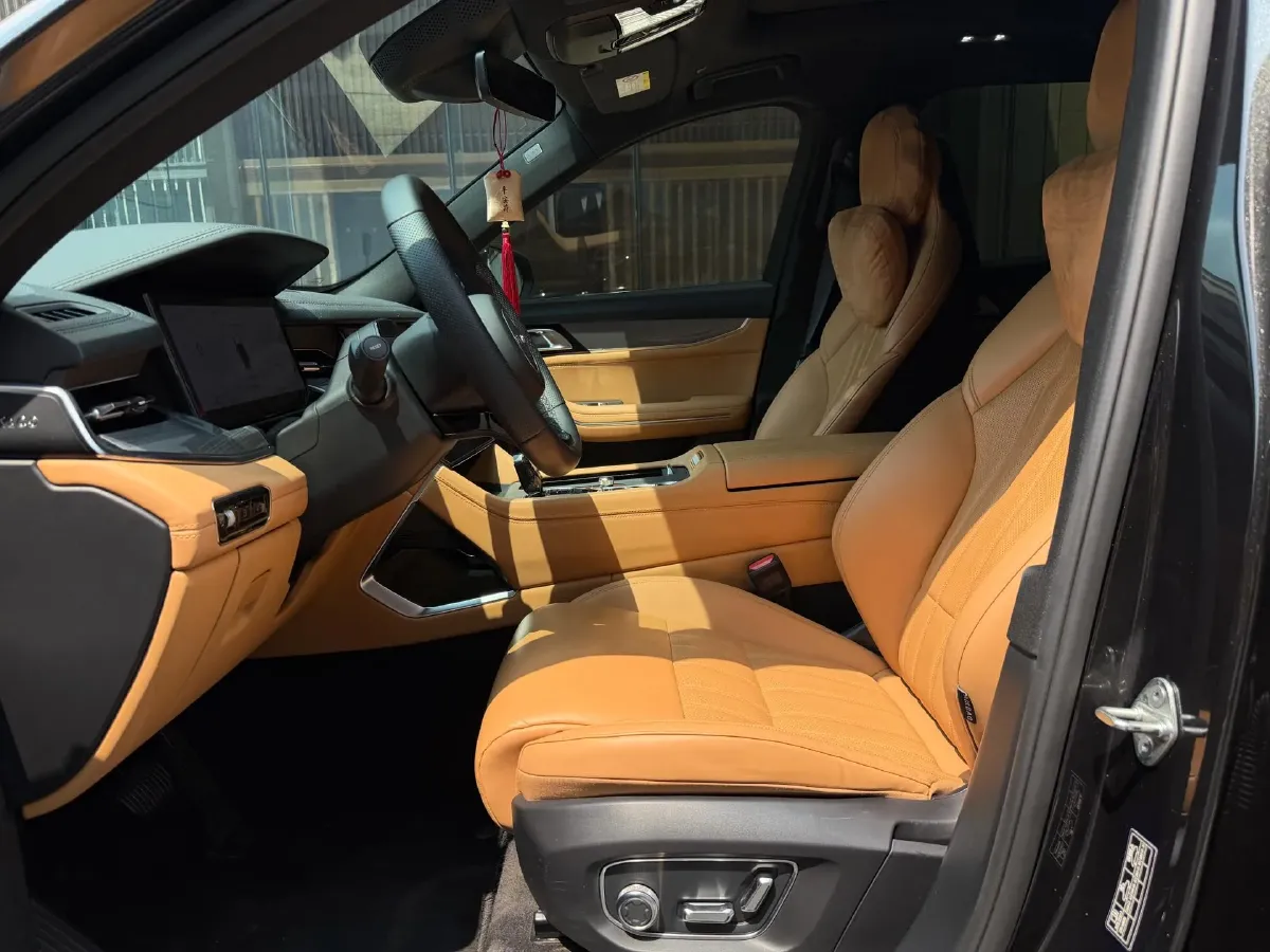 2023 LYNK&CO 09 EM-P 2.0T 254HP L4 3DHT PHEV 40.1KWH,autocango,china used car exporter,china ev exporter,chinese used car exporter,chinese used ev exporter