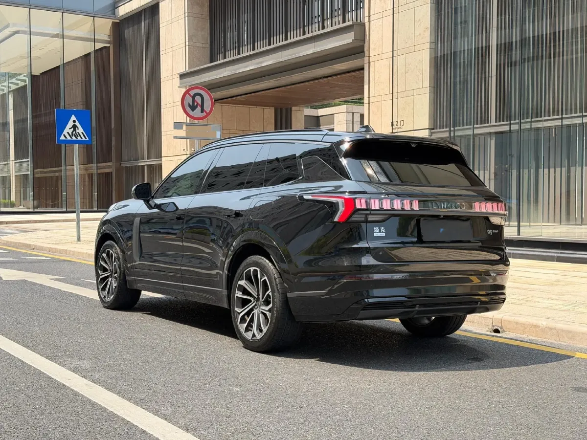 2023 LYNK&CO 09 EM-P 2.0T 254HP L4 3DHT PHEV 40.1KWH,autocango,china used car exporter,china ev exporter,chinese used car exporter,chinese used ev exporter