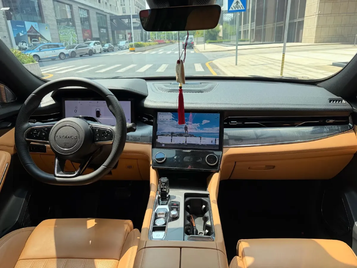 2023 LYNK&CO 09 EM-P 2.0T 254HP L4 3DHT PHEV 40.1KWH,autocango,china used car exporter,china ev exporter,chinese used car exporter,chinese used ev exporter