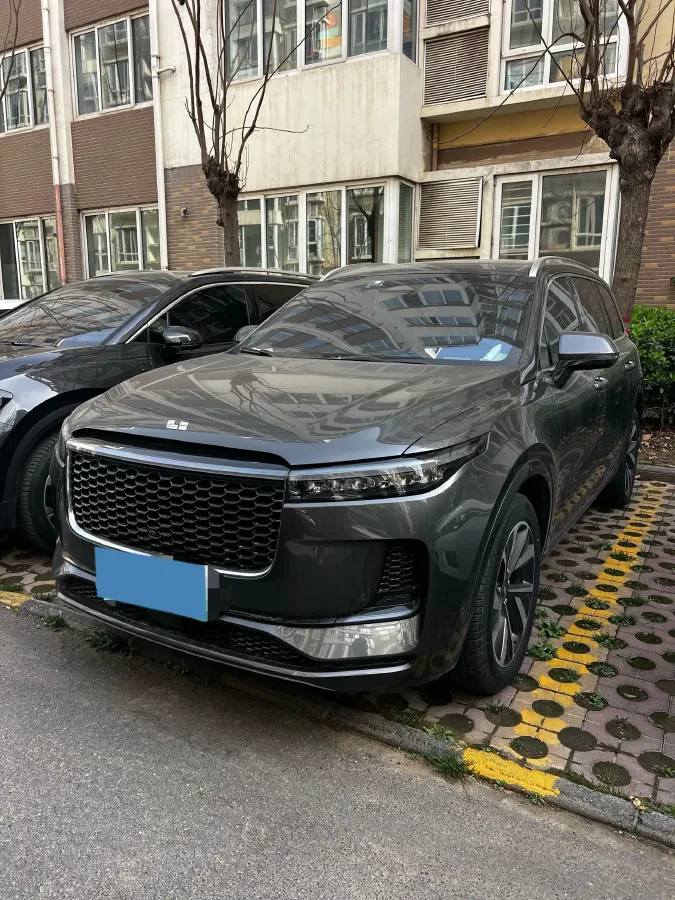 2021 Li ONE Range Extended 131HP REEV 40.5KWH,autocango,china used car exporter,china ev exporter,chinese used car exporter,chinese used ev exporter