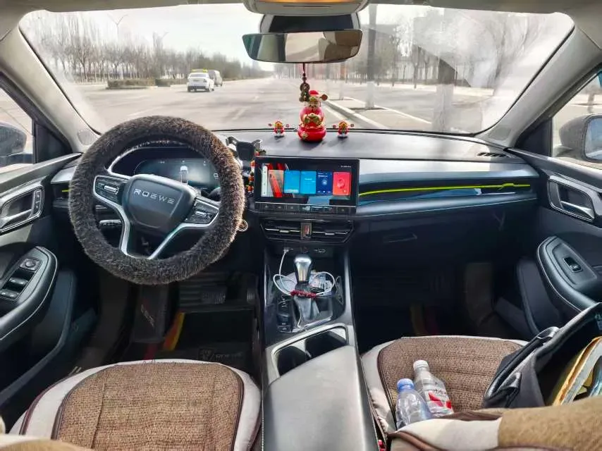 2021 Roewe i5 1.5L 120HP L4 CVT,autocango,china used car exporter,china ev exporter,chinese used car exporter,chinese used ev exporter