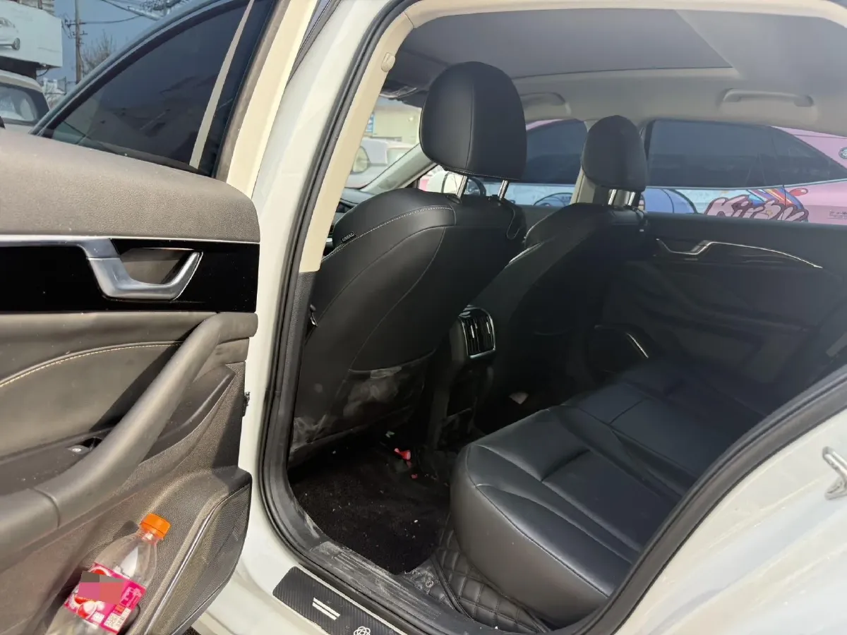 2024 Bestune B70 2.0T 224HP L4 6AT,autocango,china used car exporter,china ev exporter,chinese used car exporter,chinese used ev exporter