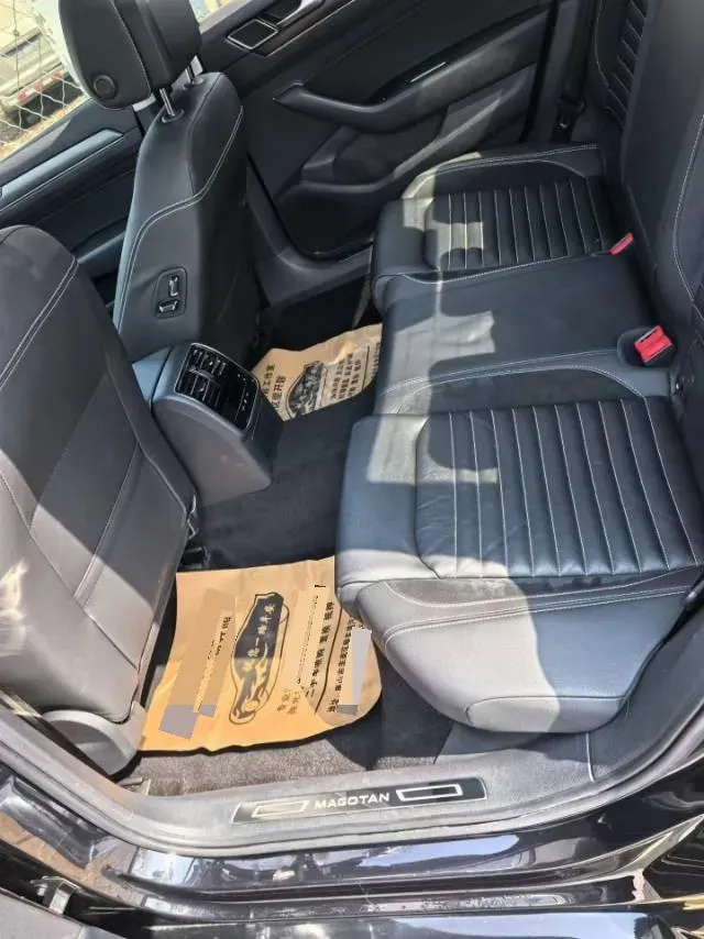 2020 Volkswagen Magotan 2.0T 186HP L4 7DCT,autocango,china used car exporter,china ev exporter,chinese used car exporter,chinese used ev exporter