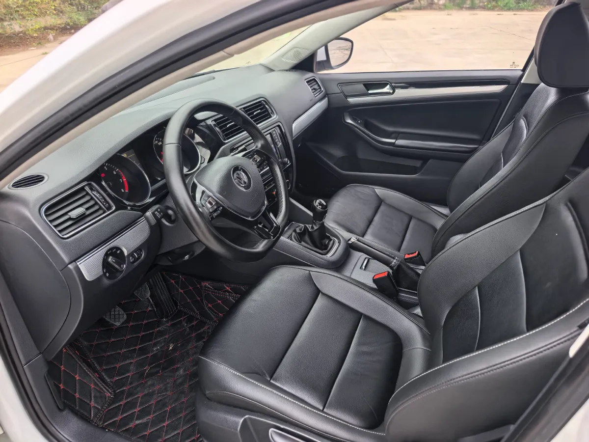 2018 KingLong KaiTe 2.3T 110HP L4 5MT,autocango,china used car exporter,china ev exporter,chinese used car exporter,chinese used ev exporter