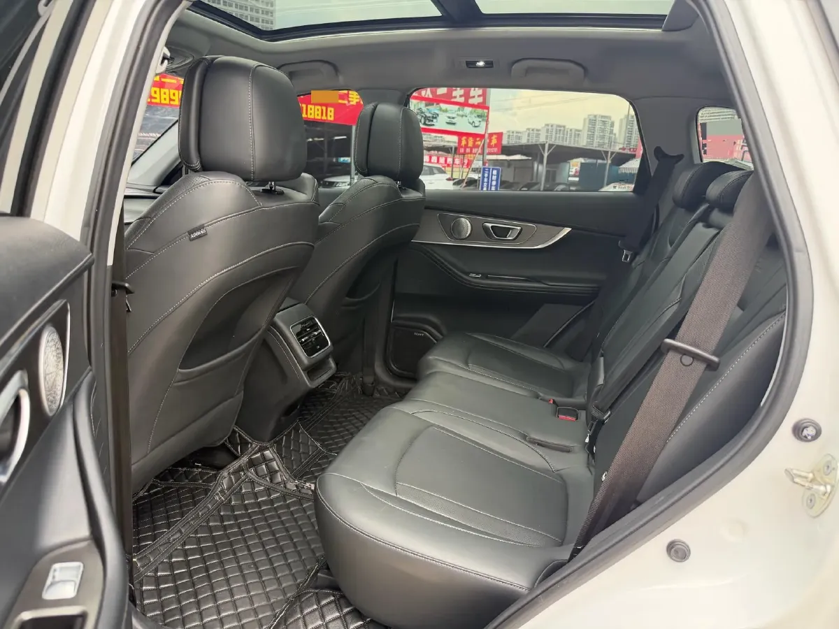 2022 Chery Tiggo 8 PRO 1.6T 197HP L4 7DCT,autocango,china used car exporter,china ev exporter,chinese used car exporter,chinese used ev exporter