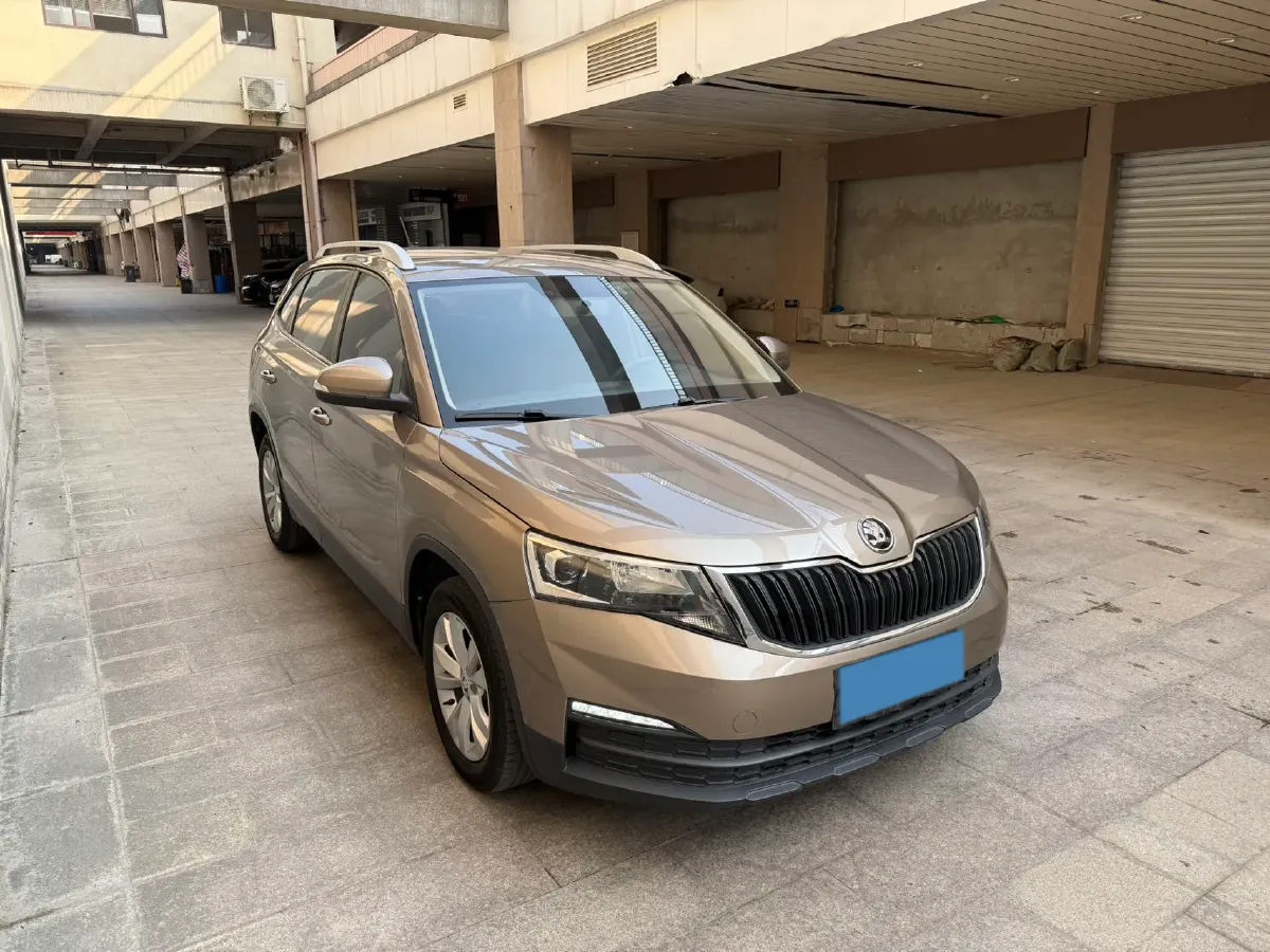 2021 Skoda Kamiq 1.5L 112HP L4 6AT,autocango,china used car exporter,china ev exporter,chinese used car exporter,chinese used ev exporter