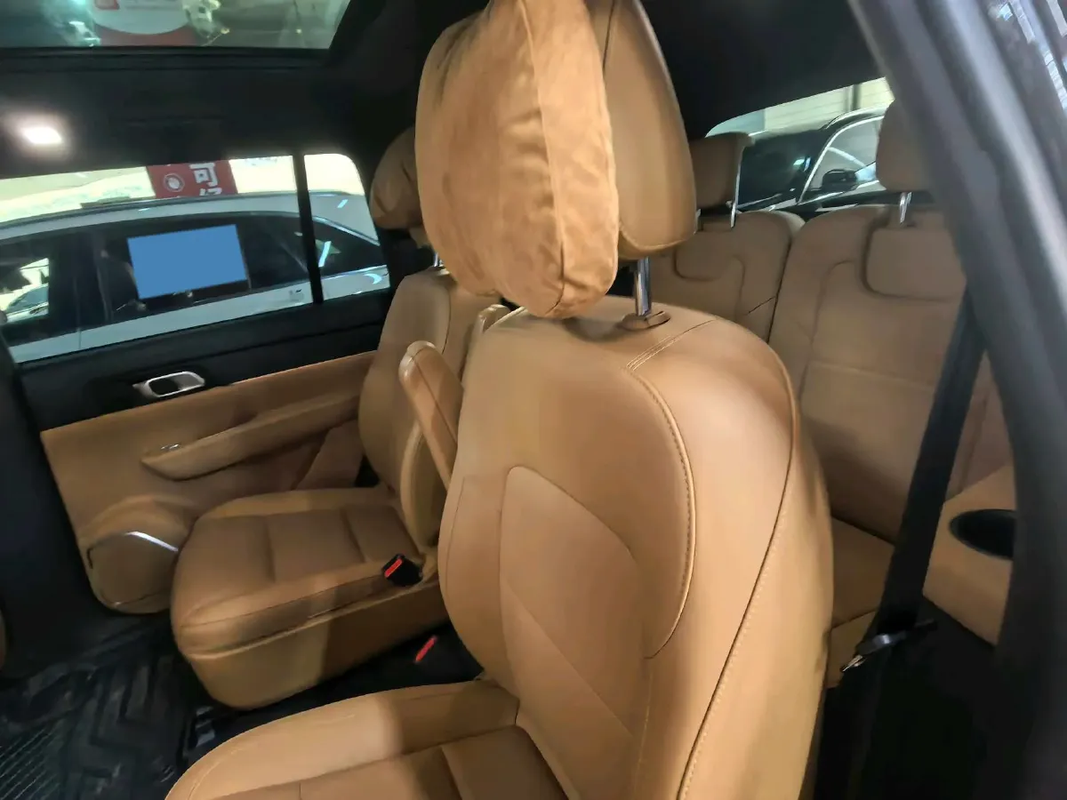 2021 Li ONE Range Extended 131HP REEV 40.5KWH,autocango,china used car exporter,china ev exporter,chinese used car exporter,chinese used ev exporter