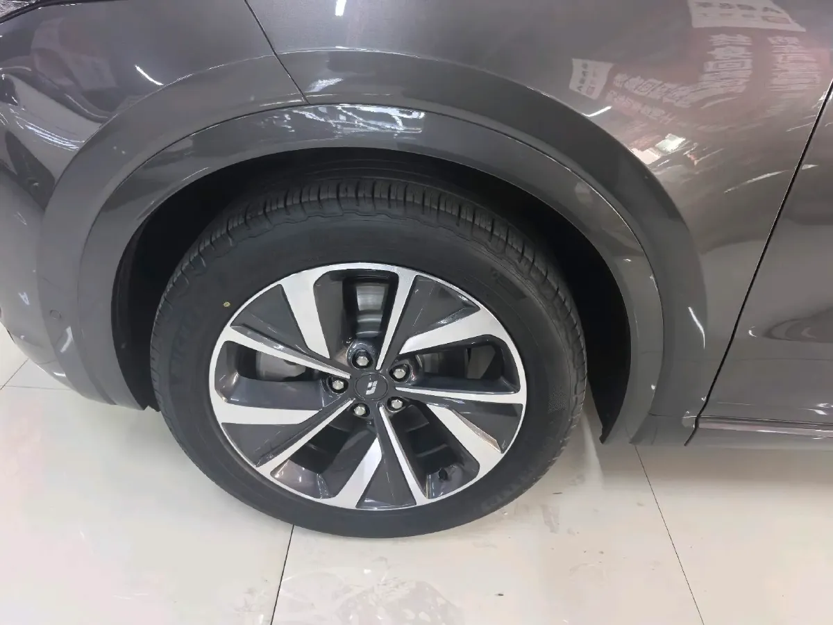 2021 Li ONE Range Extended 131HP REEV 40.5KWH,autocango,china used car exporter,china ev exporter,chinese used car exporter,chinese used ev exporter