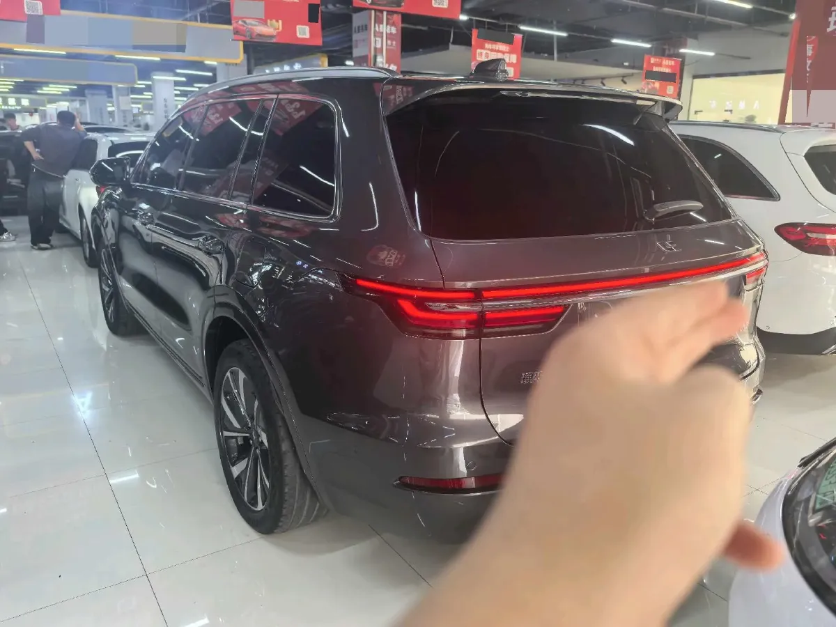 2021 Li ONE Range Extended 131HP REEV 40.5KWH,autocango,china used car exporter,china ev exporter,chinese used car exporter,chinese used ev exporter