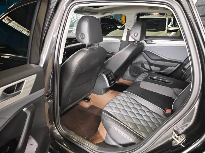 2025 Volkswagen Sagitar 1.5T 160HP L4 7DCT,autocango,china used car exporter,china ev exporter,chinese used car exporter,chinese used ev exporter