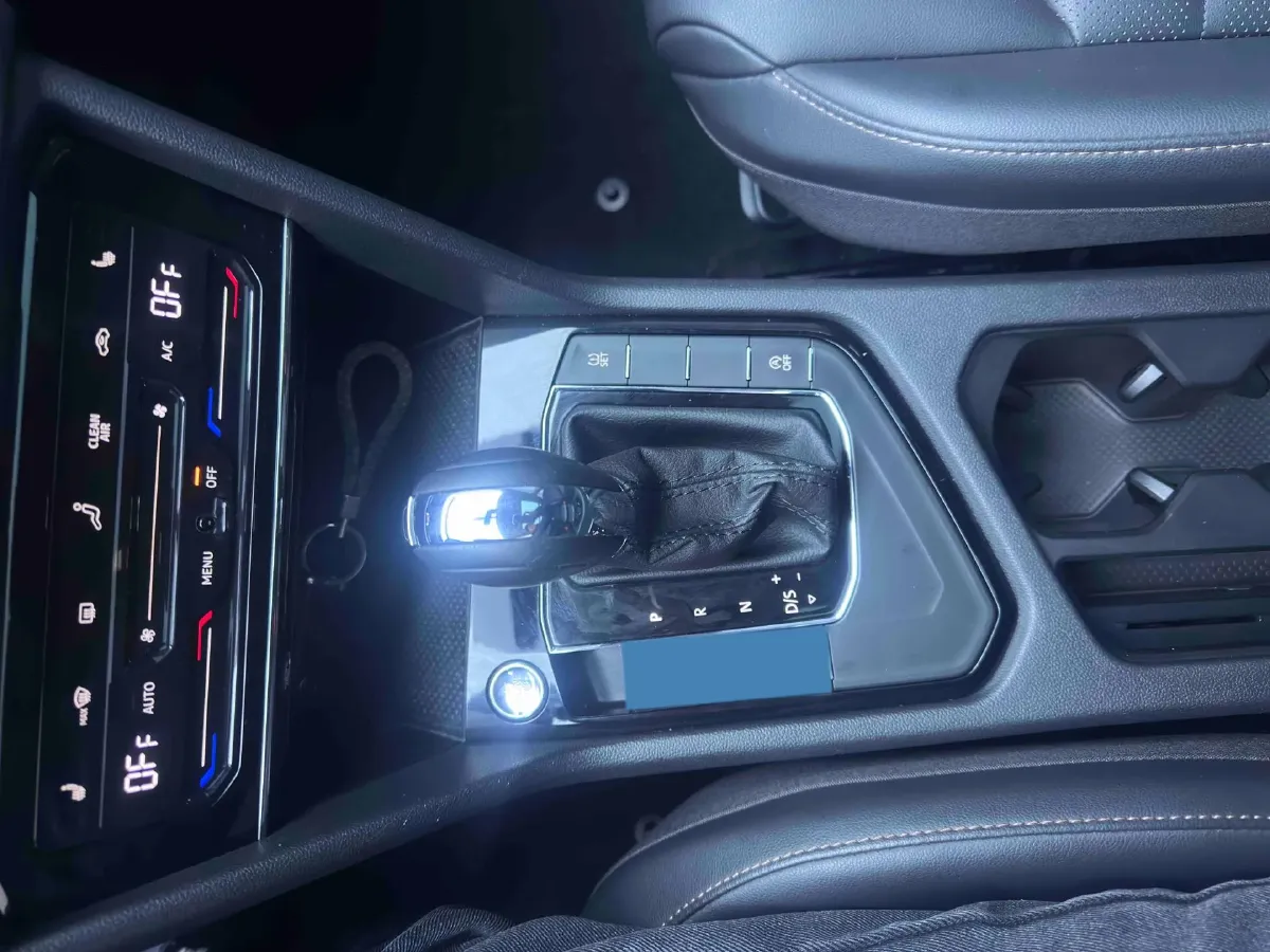 2021 Volkswagen Tharu 1.4T 150HP L4 7DCT,autocango,china used car exporter,china ev exporter,chinese used car exporter,chinese used ev exporter