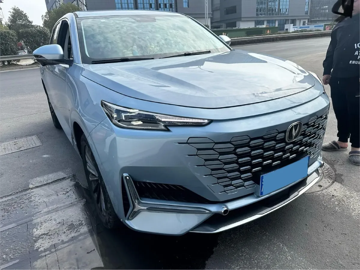 2021 ChangAn UNI-K 2.0T 233HP L4 8AT,autocango,china used car exporter,china ev exporter,chinese used car exporter,chinese used ev exporter