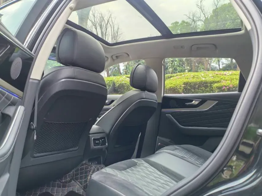 2019 HongQi HS5 2.0T 224HP L4 6AT,autocango,china used car exporter,china ev exporter,chinese used car exporter,chinese used ev exporter