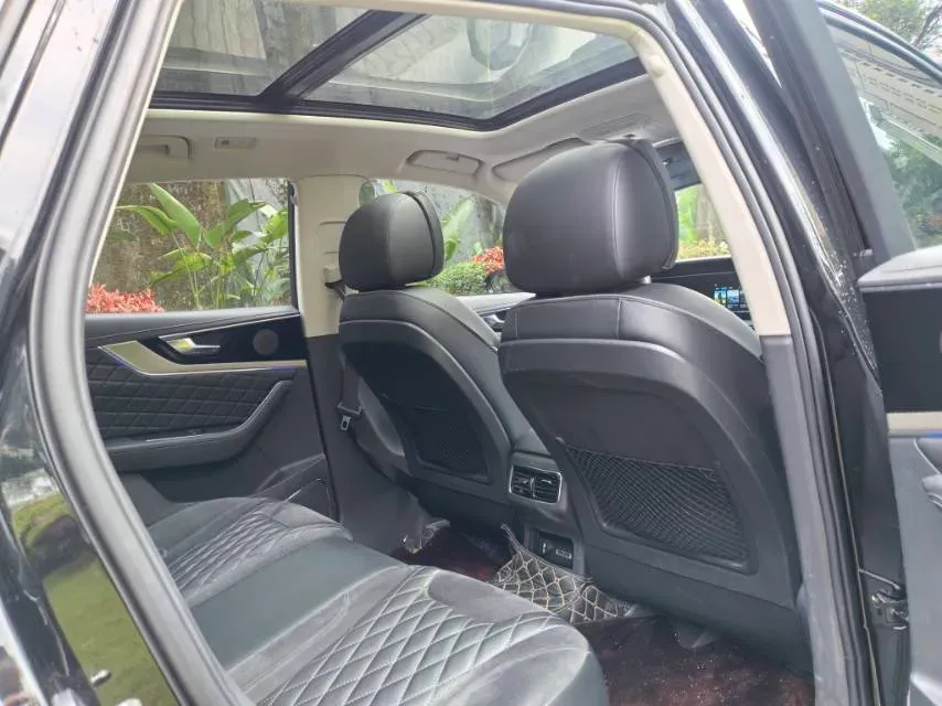 2019 HongQi HS5 2.0T 224HP L4 6AT,autocango,china used car exporter,china ev exporter,chinese used car exporter,chinese used ev exporter