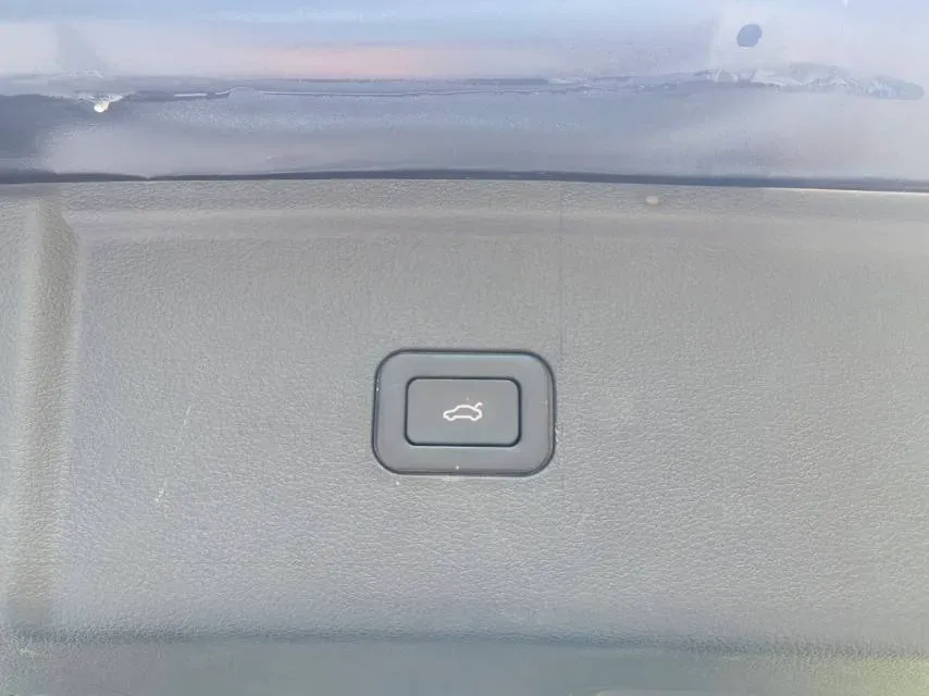 2019 HongQi HS5 2.0T 224HP L4 6AT,autocango,china used car exporter,china ev exporter,chinese used car exporter,chinese used ev exporter