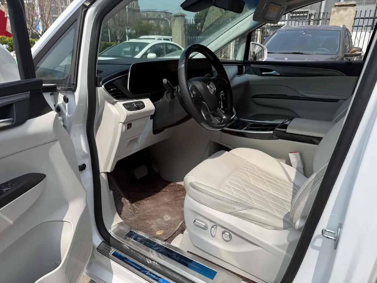 2023 Buick GL8 2.0T 237HP L4 9AT,autocango,china used car exporter,china ev exporter,chinese used car exporter,chinese used ev exporter