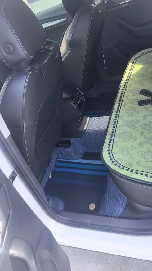 2021 Skoda Karoq 1.4T 150HP L4 7DCT,autocango,china used car exporter,china ev exporter,chinese used car exporter,chinese used ev exporter