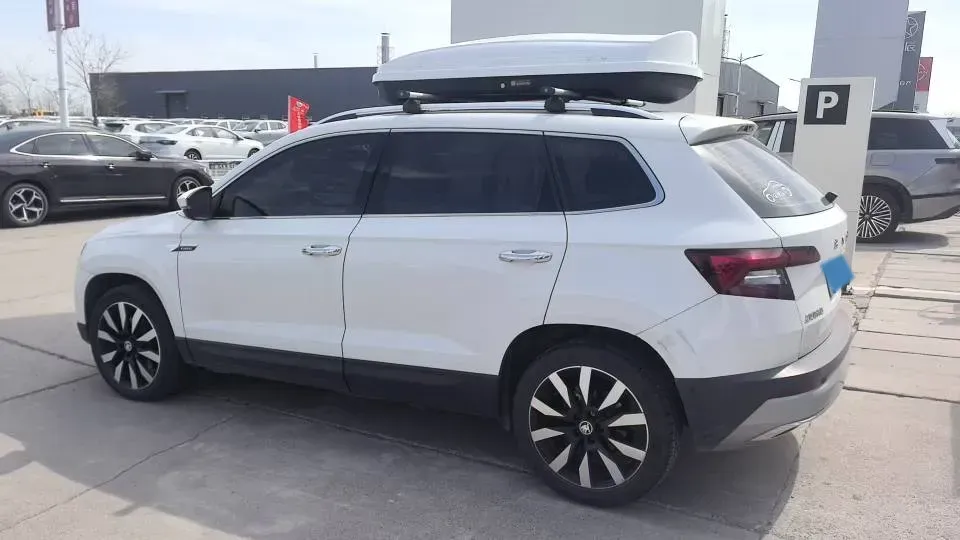 2021 Skoda Karoq 1.4T 150HP L4 7DCT,autocango,china used car exporter,china ev exporter,chinese used car exporter,chinese used ev exporter