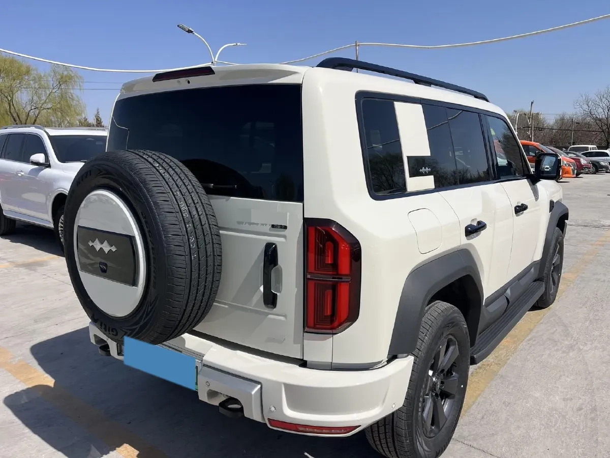 2025 FangChengBao Bao 5 1.5T 194HP L4 E-CVT PHEV,autocango,china used car exporter,china ev exporter,chinese used car exporter,chinese used ev exporter