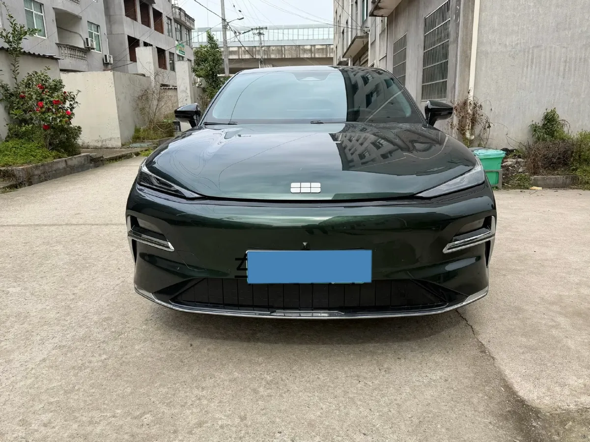 2025 Geely Galaxy Starshine 8 1.5L 112HP L4 1DHT PHEV,autocango,china used car exporter,china ev exporter,chinese used car exporter,chinese used ev exporter