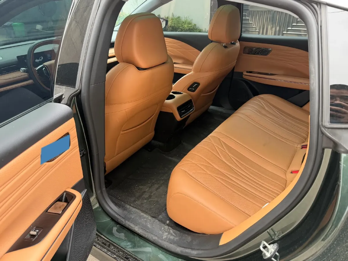 2025 Geely Galaxy Starshine 8 1.5L 112HP L4 1DHT PHEV,autocango,china used car exporter,china ev exporter,chinese used car exporter,chinese used ev exporter