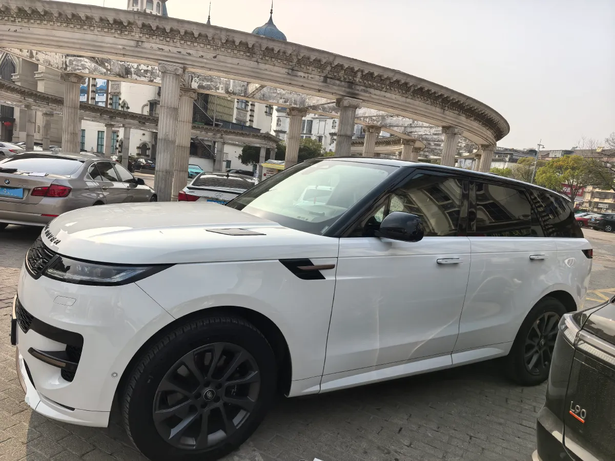 2023 Land Rover Range Rover Sport 3.0T 400HP L6 8AT,autocango,china used car exporter,china ev exporter,chinese used car exporter,chinese used ev exporter