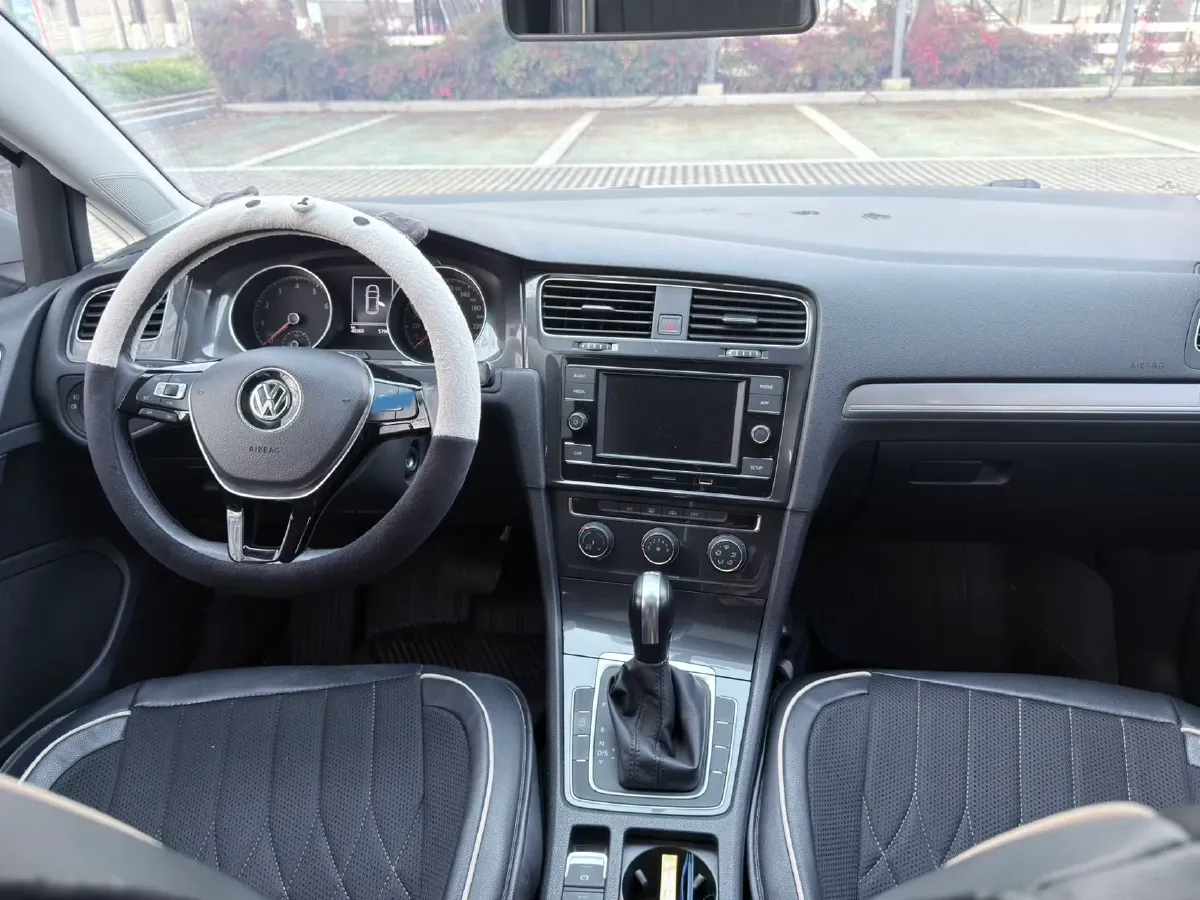 2018 Volkswagen Golf 1.4T 131HP L4 7DCT,autocango,china used car exporter,china ev exporter,chinese used car exporter,chinese used ev exporter