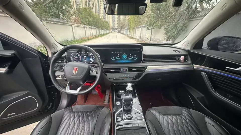 2022 HongQi HS5 2.0T 224HP L4 6AT,autocango,china used car exporter,china ev exporter,chinese used car exporter,chinese used ev exporter