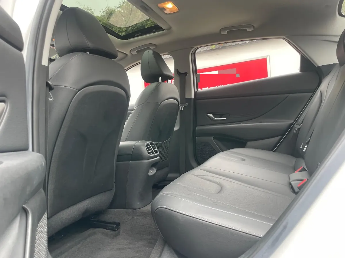 2021 Hyundai Elantra 1.5L 115HP L4 CVT,autocango,china used car exporter,china ev exporter,chinese used car exporter,chinese used ev exporter