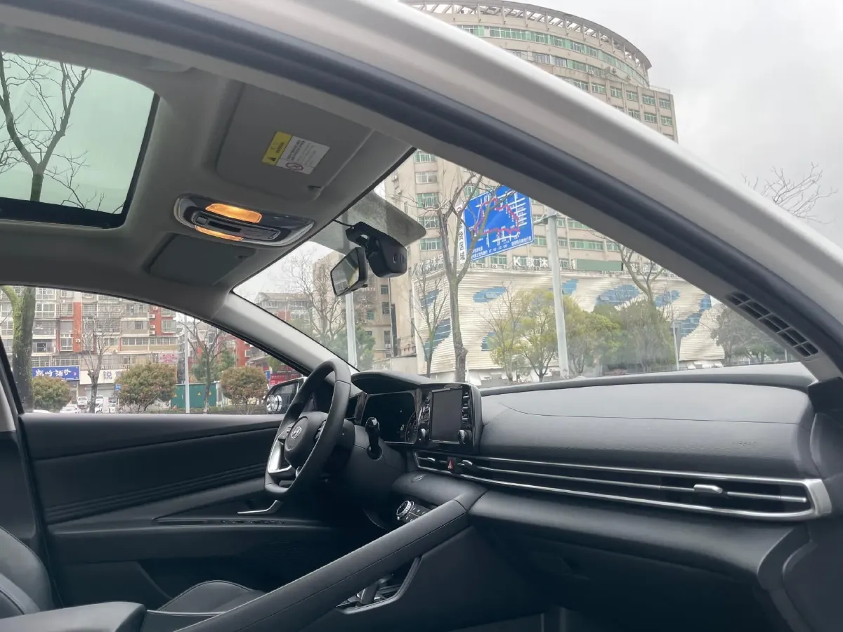 2021 Hyundai Elantra 1.5L 115HP L4 CVT,autocango,china used car exporter,china ev exporter,chinese used car exporter,chinese used ev exporter