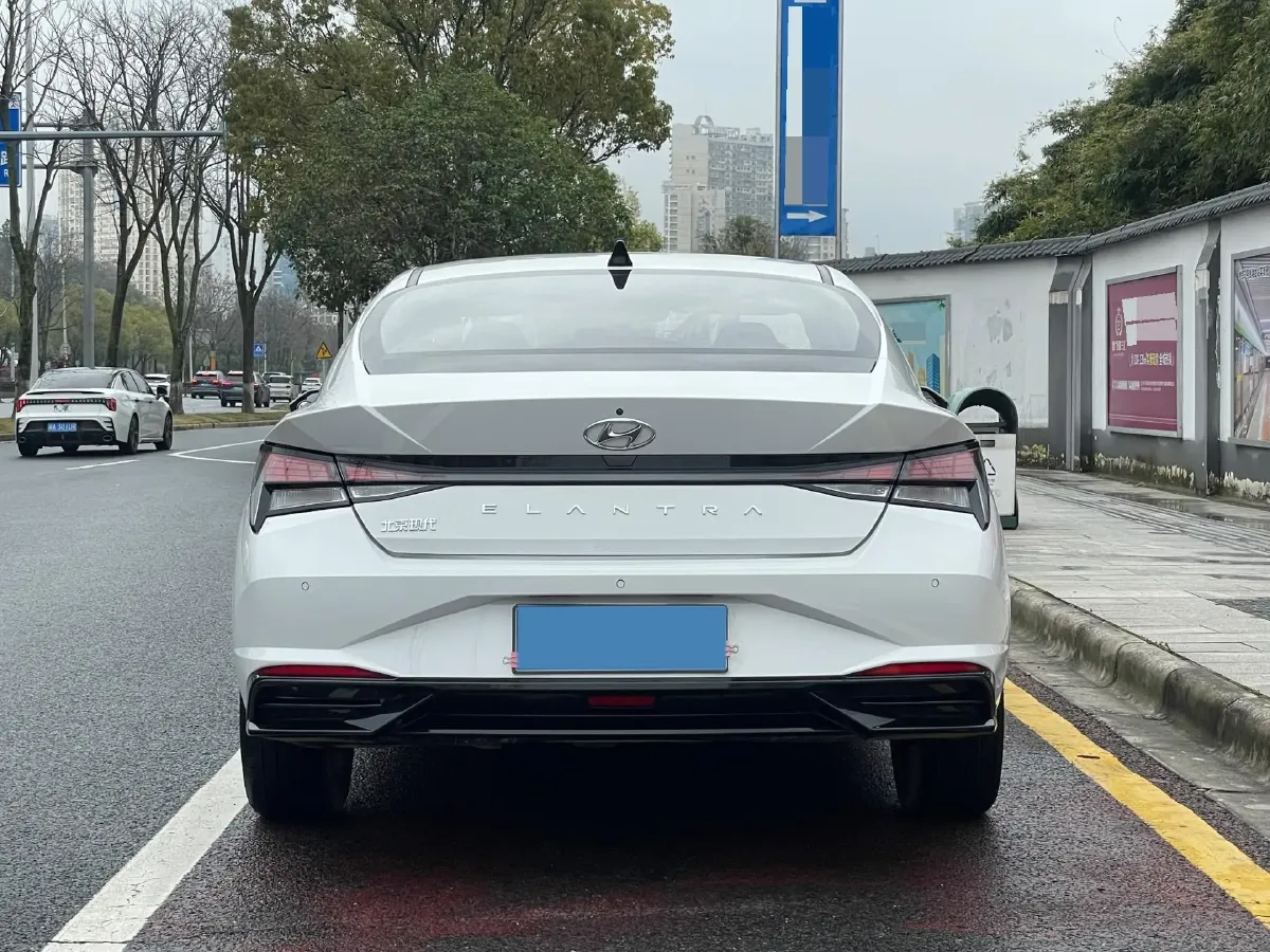 2021 Hyundai Elantra 1.5L 115HP L4 CVT,autocango,china used car exporter,china ev exporter,chinese used car exporter,chinese used ev exporter