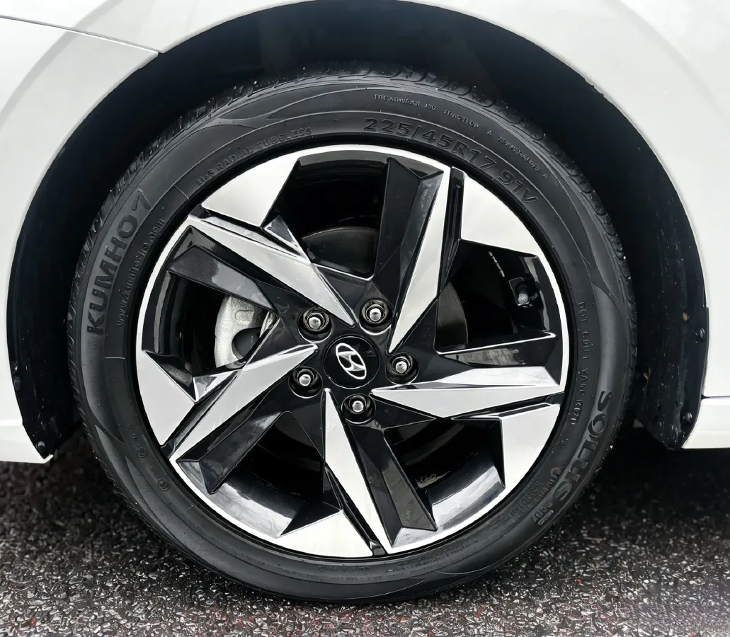 2021 Hyundai Elantra 1.5L 115HP L4 CVT,autocango,china used car exporter,china ev exporter,chinese used car exporter,chinese used ev exporter